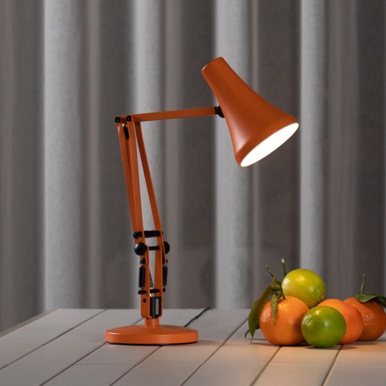 90 MINI MINI VIVID LED-bordlampe, orange, USB – Anglepoise - Kontor / arbejdsværelse - Industriel - Metal - Med én lyskilde