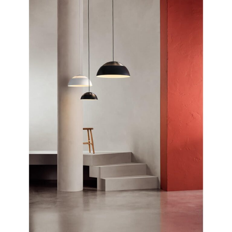 AJ Royal 370 LED Pendel Sort Louis Poulsen - Spisestue - Aluminium