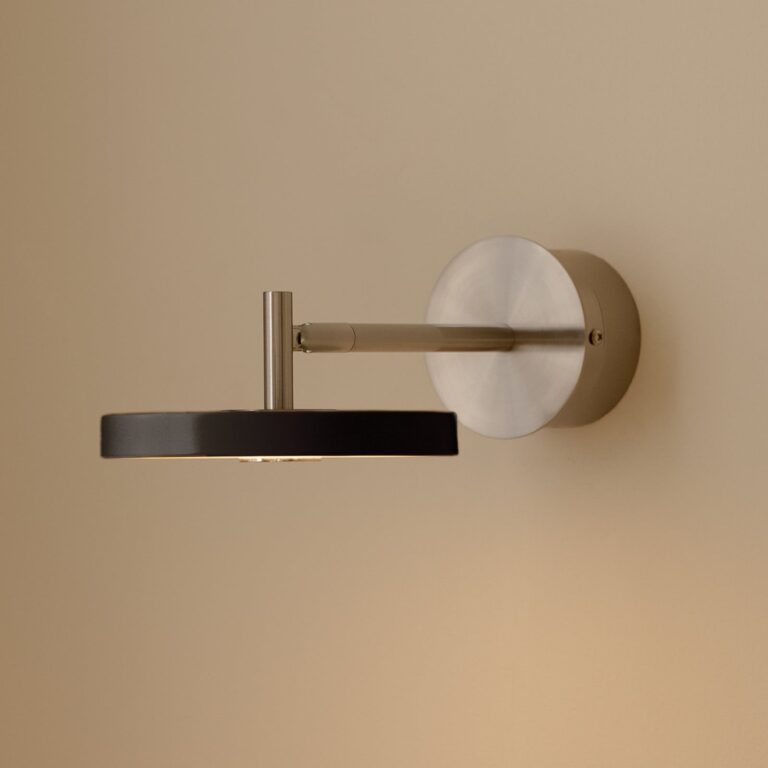 Asteria Short LED-væglampe, sort stål, fast tilslutning – UMAGE - Stue - Design - Metal - Med én lyskilde