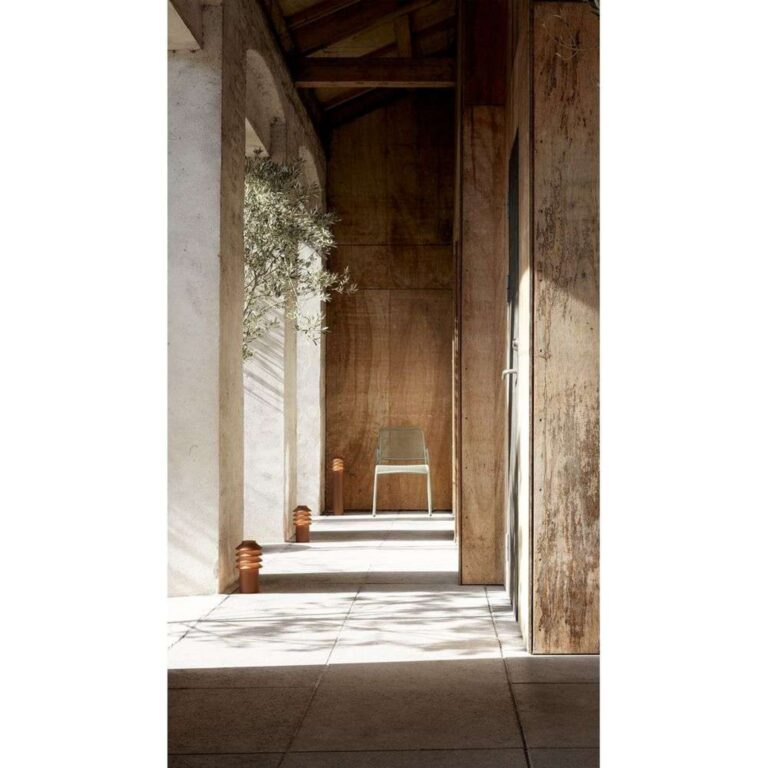 Bysted Garden, 25 cm, jordspyd, T-stik Louis Poulsen - Terrasse - Aluminium