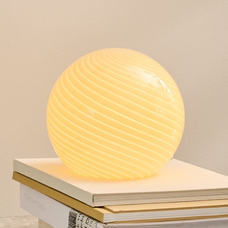 CANDY bordlampe, cremefarvet, Ø 20 cm, glas, E14 Halo Design - Stue - Med én lyskilde