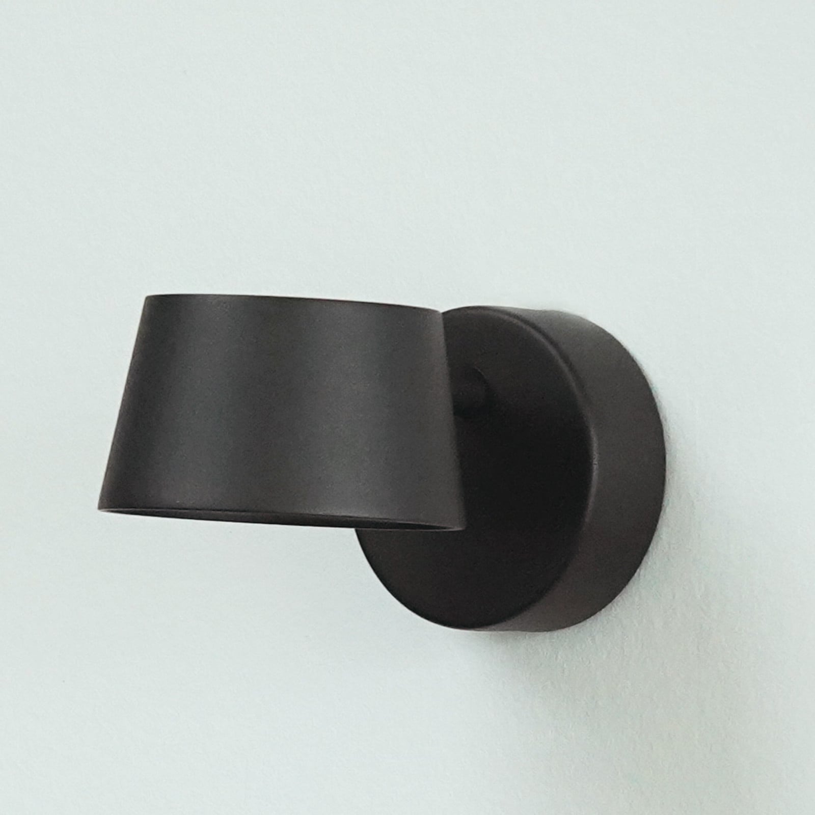 Direction Short LED-væglampe, sort, 9 cm, touch-dæmpning, Antidark - Stue - Moderne - Metal - Med én lyskilde
