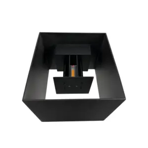 Dyberg Larsen - Venus LED Udendørs Væglampe 15x15 Sort