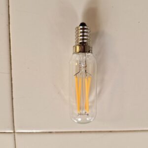 E14 LED 4W 320 lm 2500K Dæmpbar - Så længe lager haves - SPL Premium Series