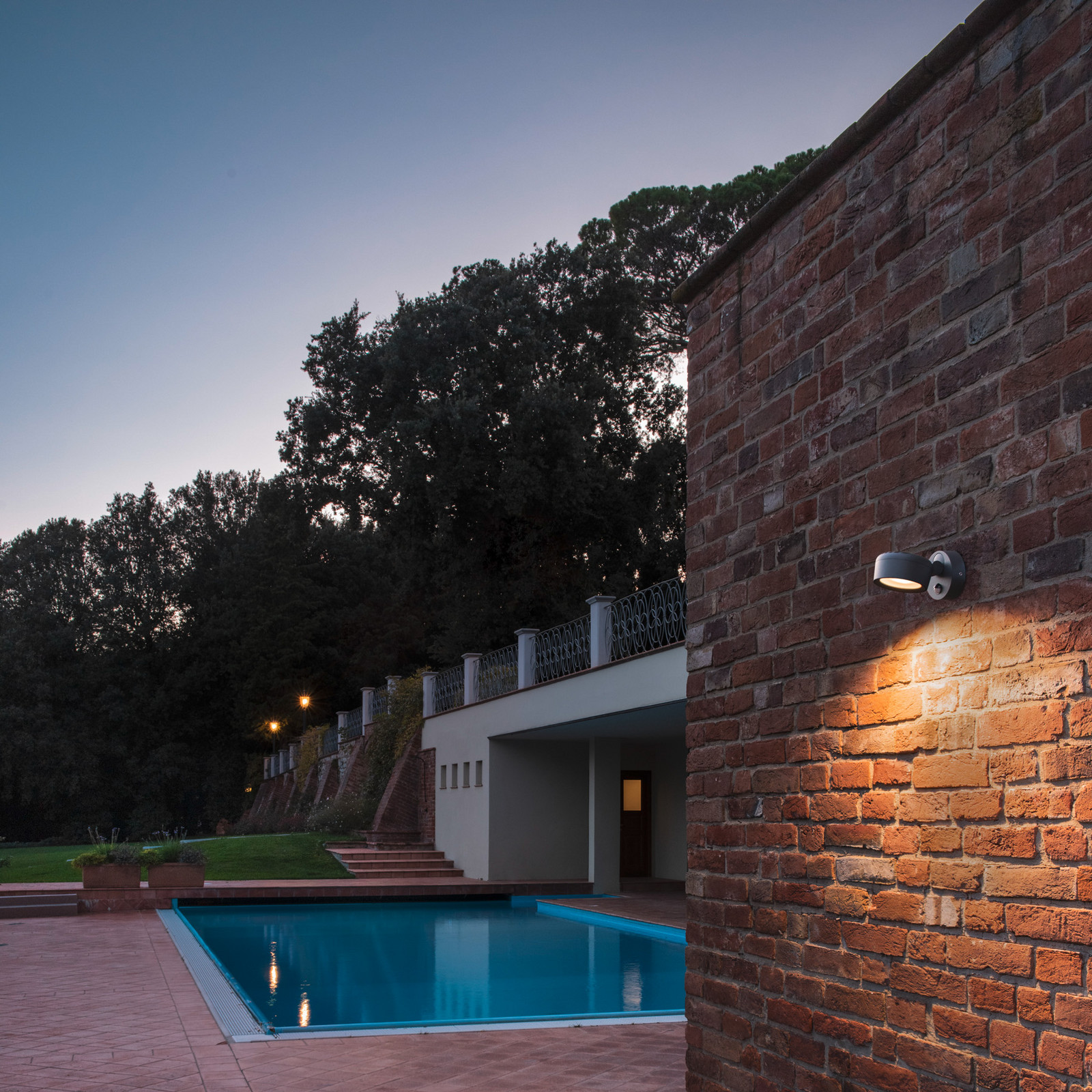 Eskina Spot Sensor udendørs LED-væglampe, antracit, CCT, IP55 SLV - Altan - Moderne - Aluminium - Med én lyskilde