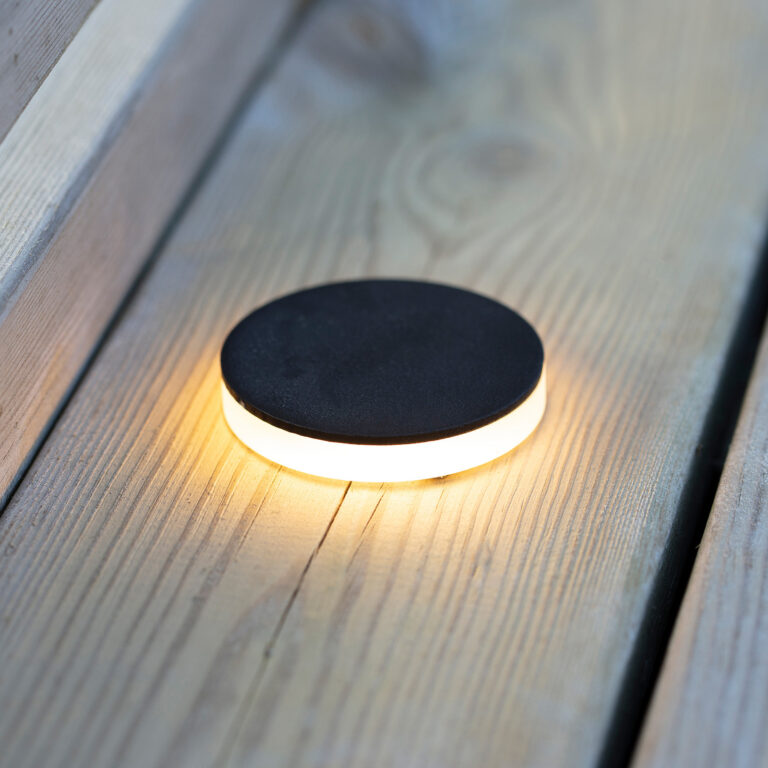 Garden 24 Decklight sort 3W sideværts Ø6cm Markslöjd - Moderne - Metal - Med én lyskilde