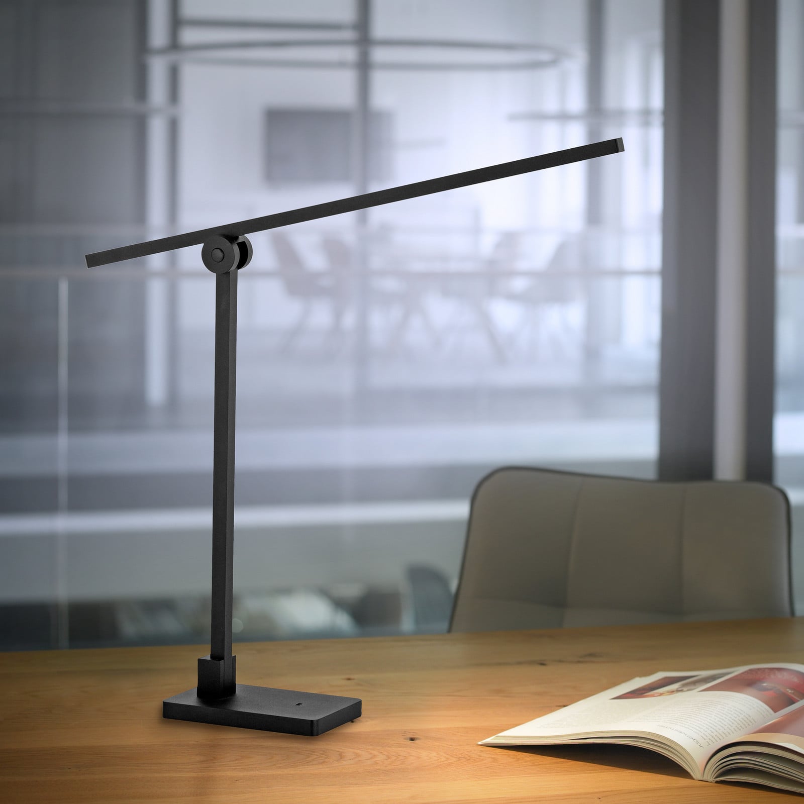 Grafo LED-bordlampe, sort, lysdæmper med sensor – PURE PURE Grafo - Kontor / arbejdsværelse - Moderne - Metal - Med én lyskilde