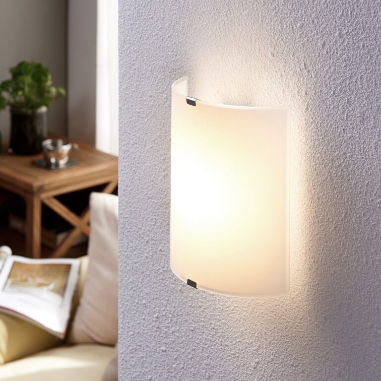 Helmi LED Væglampe Opal - Lindby - Stue - Moderne - Glas - Kantet