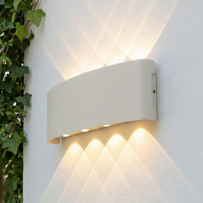 Ithan udendørs LED-væglampe, hvid, 5 lyskilder, 27 cm Lindby - Terrasse - Moderne - Aluminium - Kantet