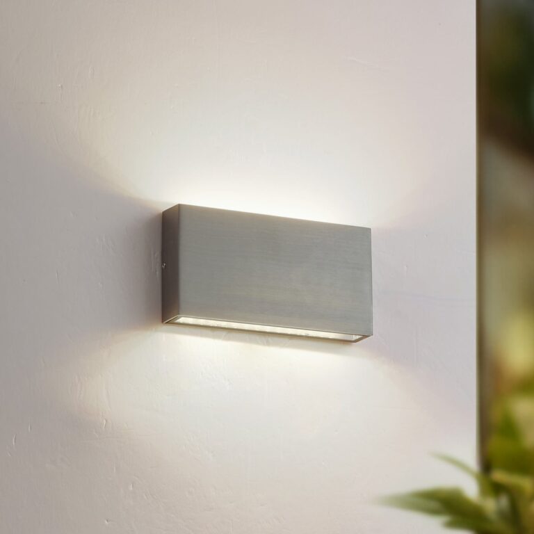 Jarte udendørs LED-væglampe 17 cm, sølvfarvet metal, IP54 – Lindby - Terrasse - Moderne - Aluminium - Kantet