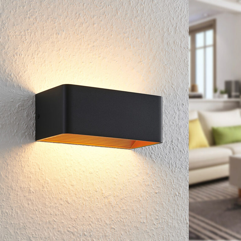 Karam LED Væglampe W20 Black/Gold Arcchio - Stue - Moderne - Aluminium - Kantet