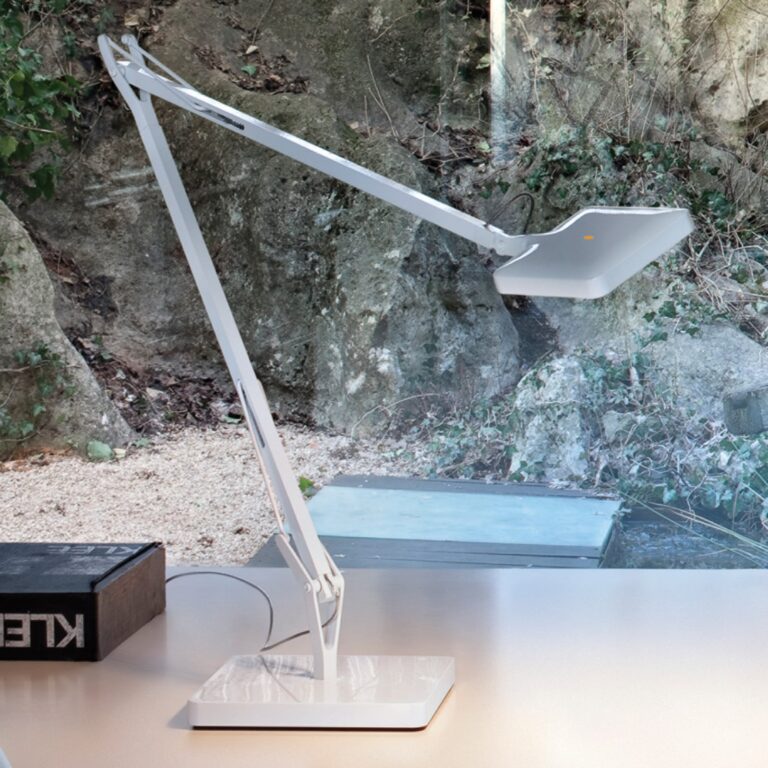 Kelvin Edge LED Bordlampe Hvid - Flos - Kontor / arbejdsværelse - Design - Metal - Med én lyskilde