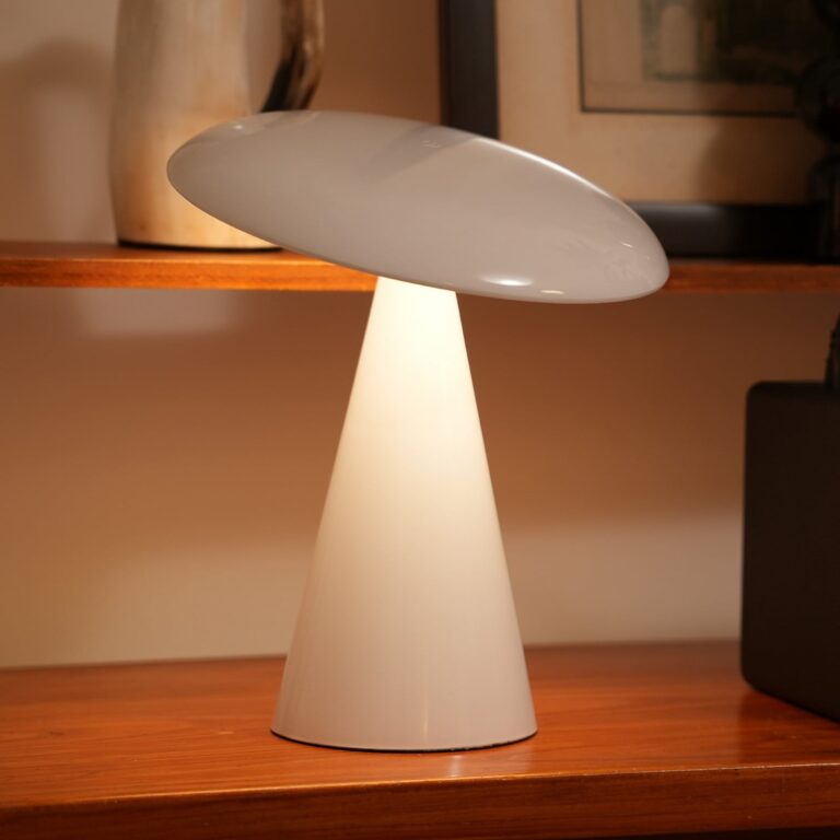 Kinoko LED-bordlampe med batteri, højglans hvid, 27 cm, CCT – Beacon Beacon Lighting - Stue - Moderne - Plastik - Med skærm