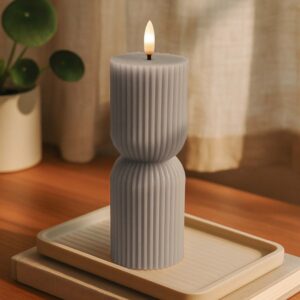 LED Timeglas lys 23cm høj, flammeeffekt, grå - Ø7,5cm, 23cm høj, virker m. fjernbetj, timer, ægte stearin