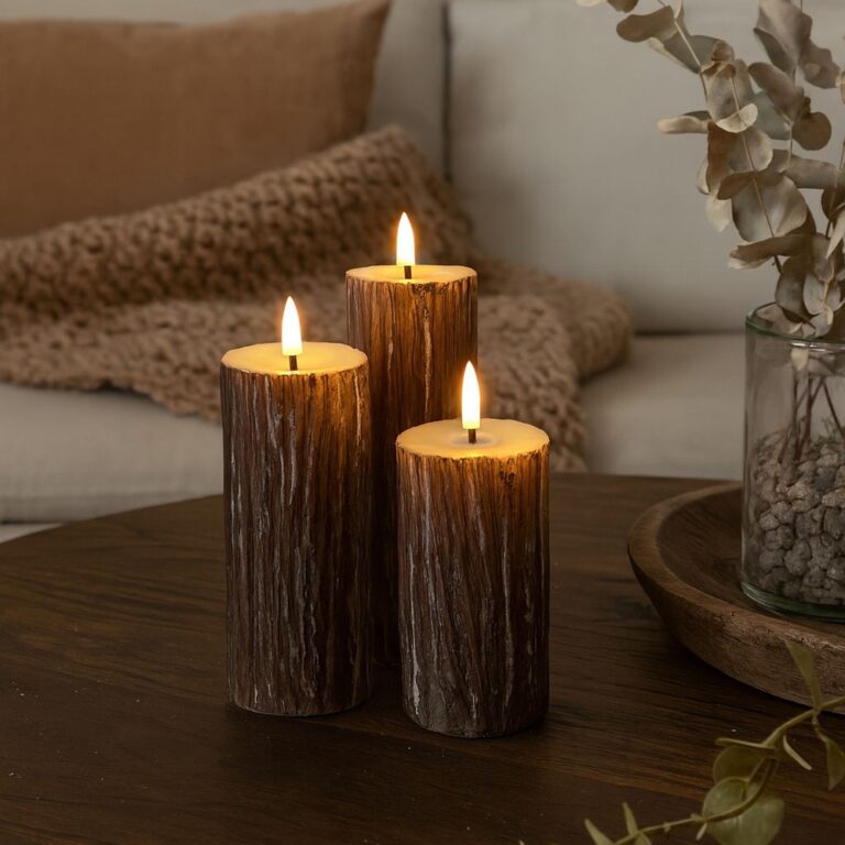 LED Træ-look bloklys 3 stk sæt, smelte-look, flammeeffekt - Ø5,5cm, 10/12,5/15cm høj, Inkl fjernbetj, ægte stearin