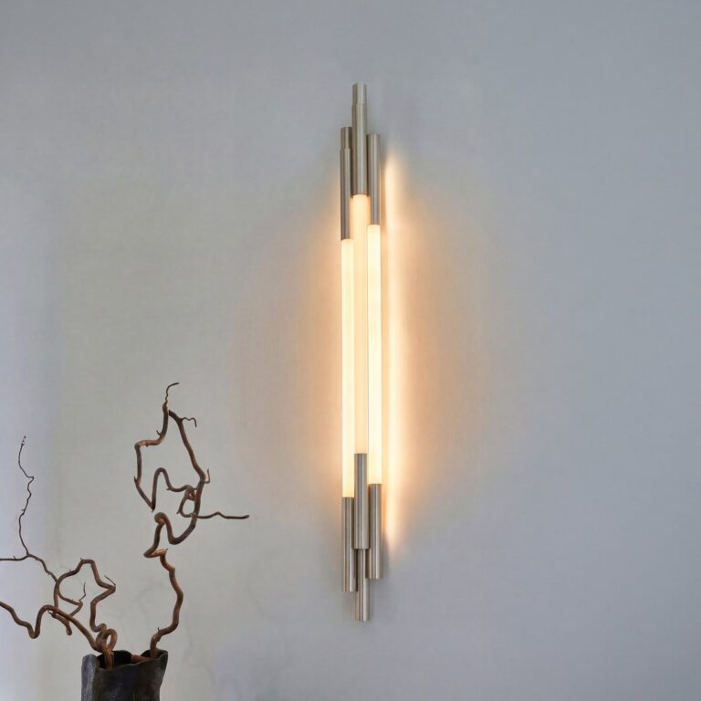 ORG LED-væglampe, højde 105 cm, nikkelfarvet, 2400 K – DCW - Entré - Design - Aluminium
