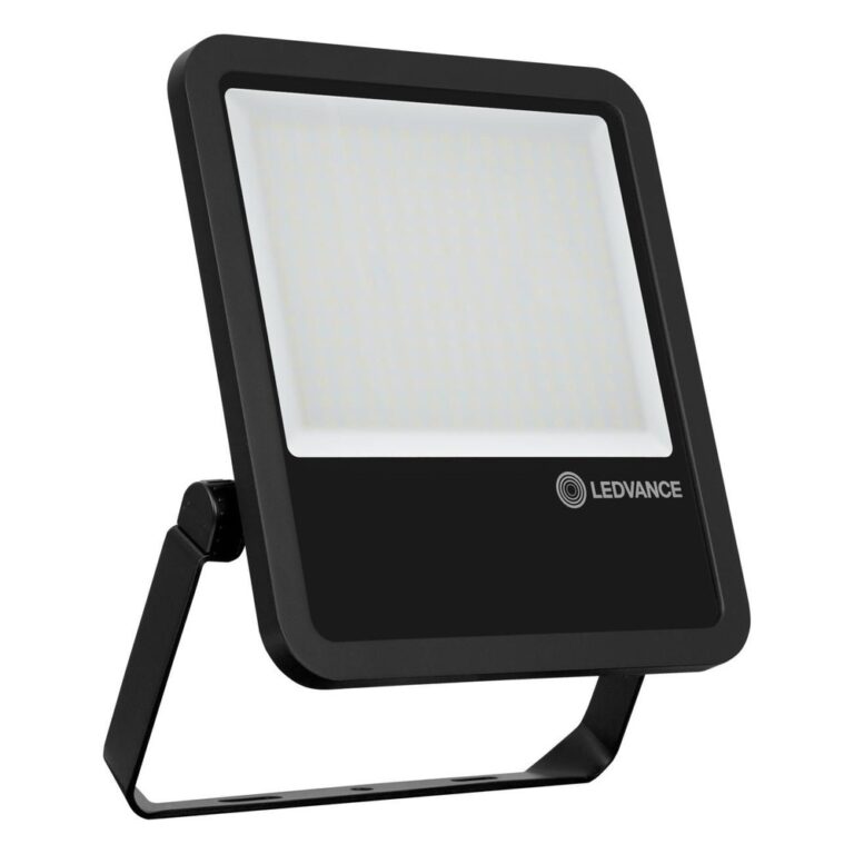 Outlet: LEDVANCE LED Projektør På 165W i 3000K, 18.150Lm, IP65, 230V