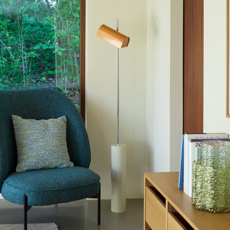 Reflector LED-gulvlampe, orange, højde 160 cm – Hübsch - Stue - Skandinavisk - Metal - Med skærm