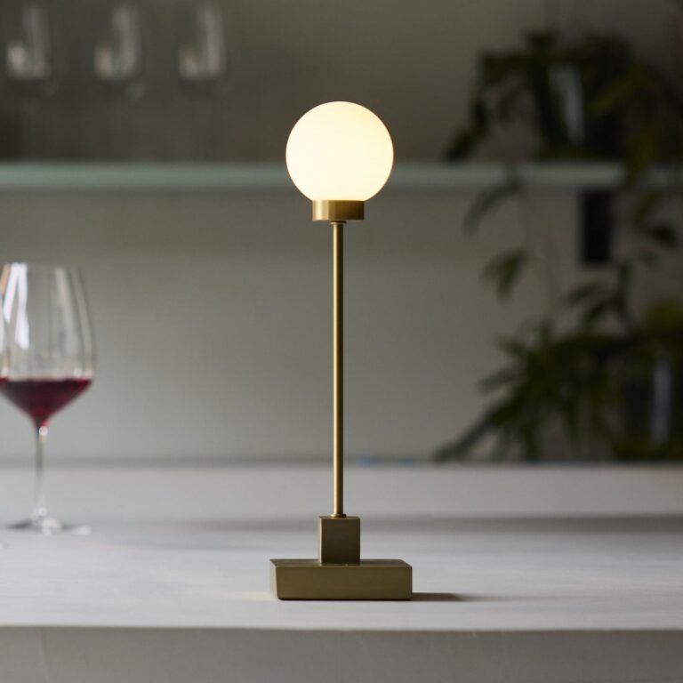 Snowball LED-bordlampe med batteri Northern - Stue - Design - Metal - Med én lyskilde