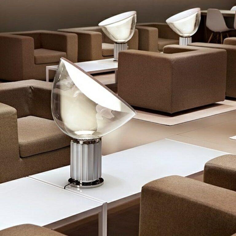 Taccia LED (glas) bordlampe Sort - FLOS