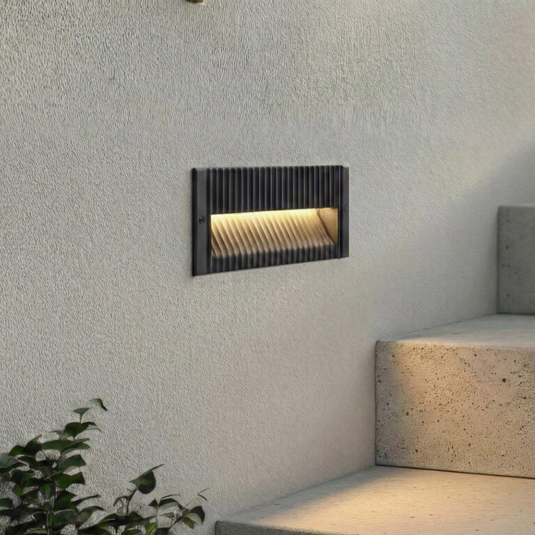 Tavion LED-vægindbygningslampe, antracit, 25 cm, IP65 Lucande - Terrasse - Moderne - Aluminium - Med én lyskilde