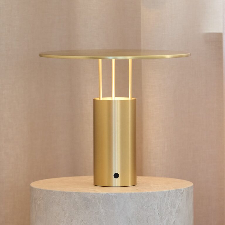 Tempel280 LED-bordlampe, messing, højde 24,5 cm Piet Hein - Soveværelse - Design - Aluminium - Med én lyskilde