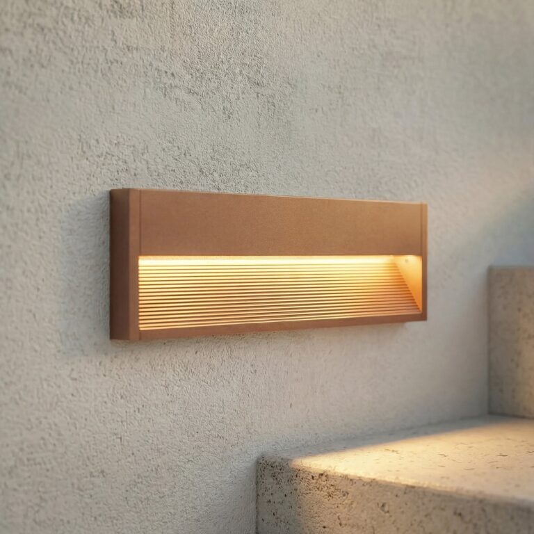 Trevin vægindbygningslampe, aluminium, 40 cm, IP54, rustbrun Lucande - Moderne - Kantet