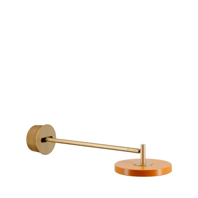 UMAGE - Asteria Long LED-væglampe, orange/messing, fast tilslutning