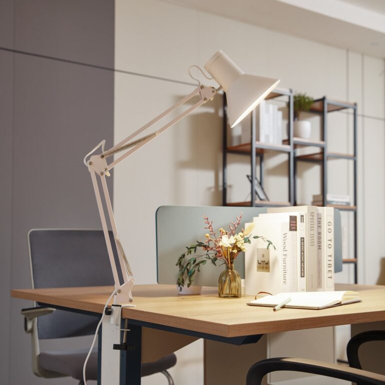 Undra LED Bordlampe Hvid - Lindby - Kontor / arbejdsværelse - Metal - Med én lyskilde