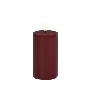 Uyuni Lighting - Bloklys LED 5,8x10,1 cm Wine Rød/Smooth