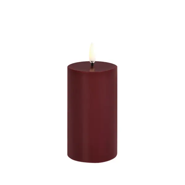 Uyuni Lighting - Bloklys LED 5,8x10,1 cm Wine Rød/Smooth
