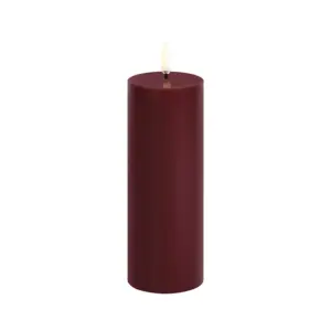 Uyuni Lighting - Bloklys LED 5,8x15,2 cm Wine Rød/Smooth
