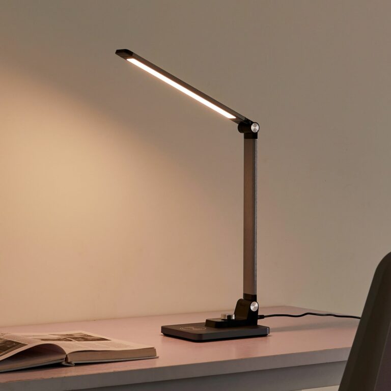Valtaris LED Bordlampe CCT Metallic/Black Lindby - Kontor / arbejdsværelse - Moderne - Plastik - Med én lyskilde