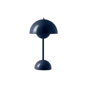 &Tradition - Flowerpot VP9 LED-batteridrevet bordlampe stålblå IP44,