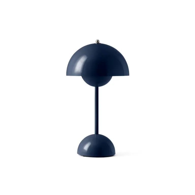 &Tradition - Flowerpot VP9 LED-batteridrevet bordlampe stålblå IP44,